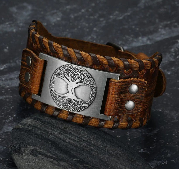 JC-241230BBJ-044  Asgard Crafted Leather Buckle Arm Cuff With Metal Celtic Tree Of Life Design