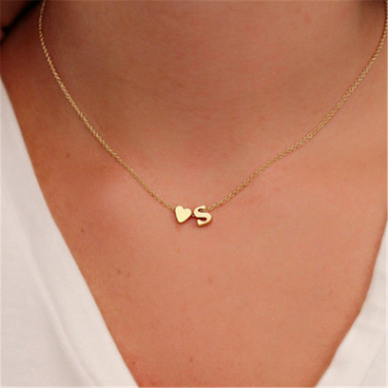 JC-250106NCL-046  Peach Heart Shaped Letter Necklace Clavicle Chain Necklace