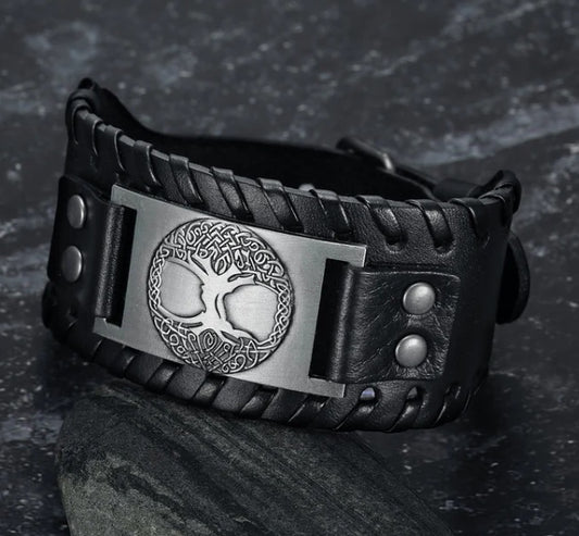 JC-241230BBJ-044  Asgard Crafted Leather Buckle Arm Cuff With Metal Celtic Tree Of Life Design