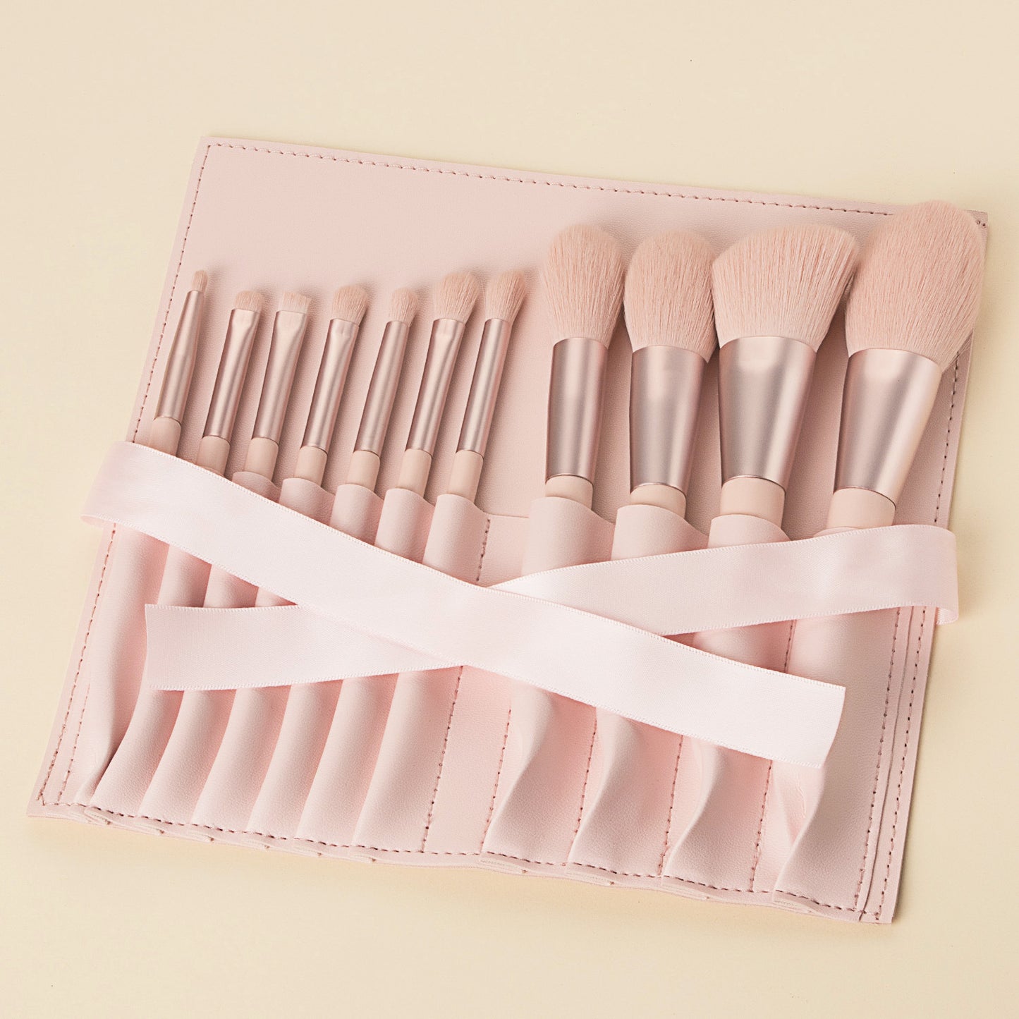 JC-241228BUT-043  Make-up Kit Beauty Brush Girl