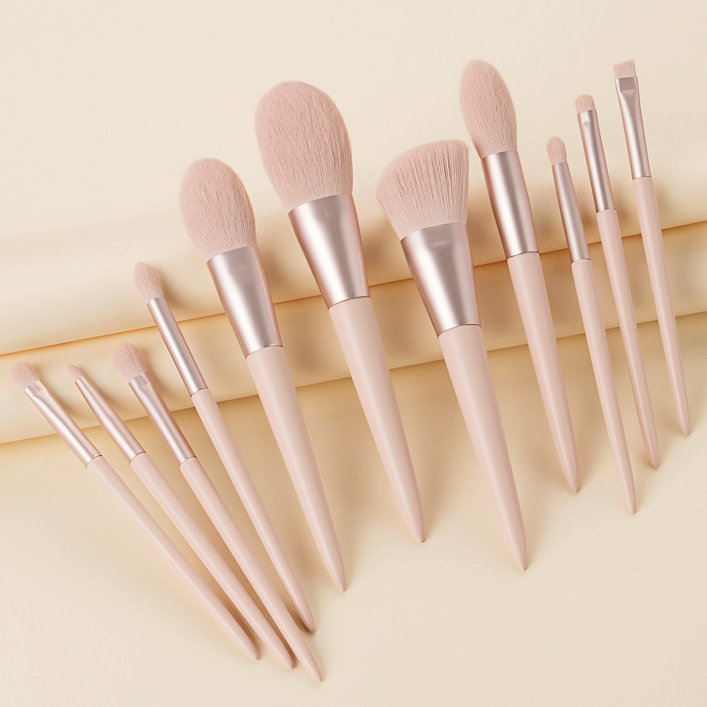 JC-241228BUT-043  Make-up Kit Beauty Brush Girl